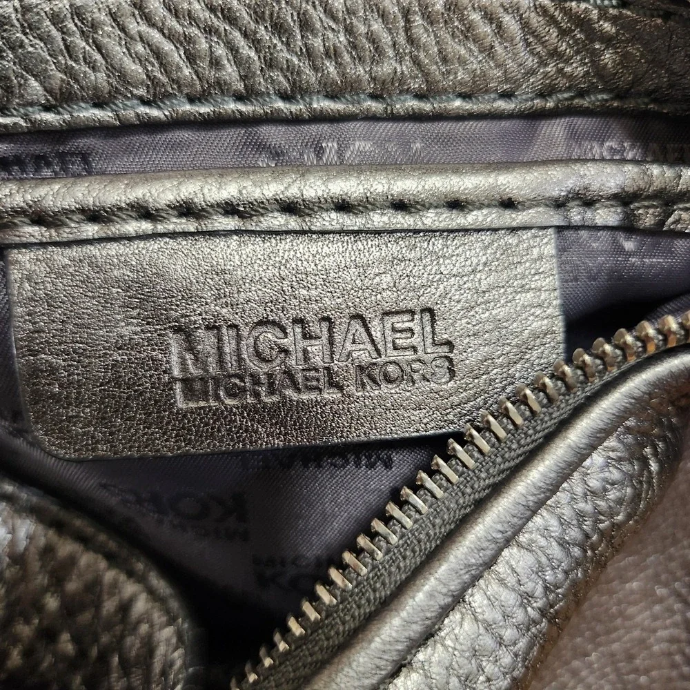 Michael Kors Morgan Hobo Metallic Silver Shoulder Bag Medium Cresent shape